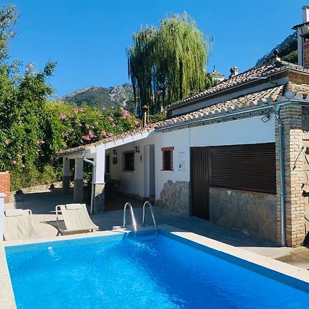 La Fuente De El Nacimiento Guest House Benamahoma Bagian luar foto