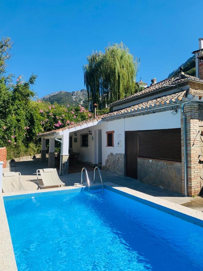 La Fuente De El Nacimiento Guest House Benamahoma Bagian luar foto