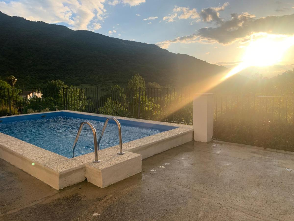 La Fuente De El Nacimiento Guest House Benamahoma Bagian luar foto