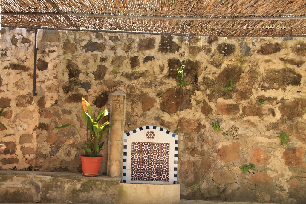 La Fuente De El Nacimiento Guest House Benamahoma Bagian luar foto