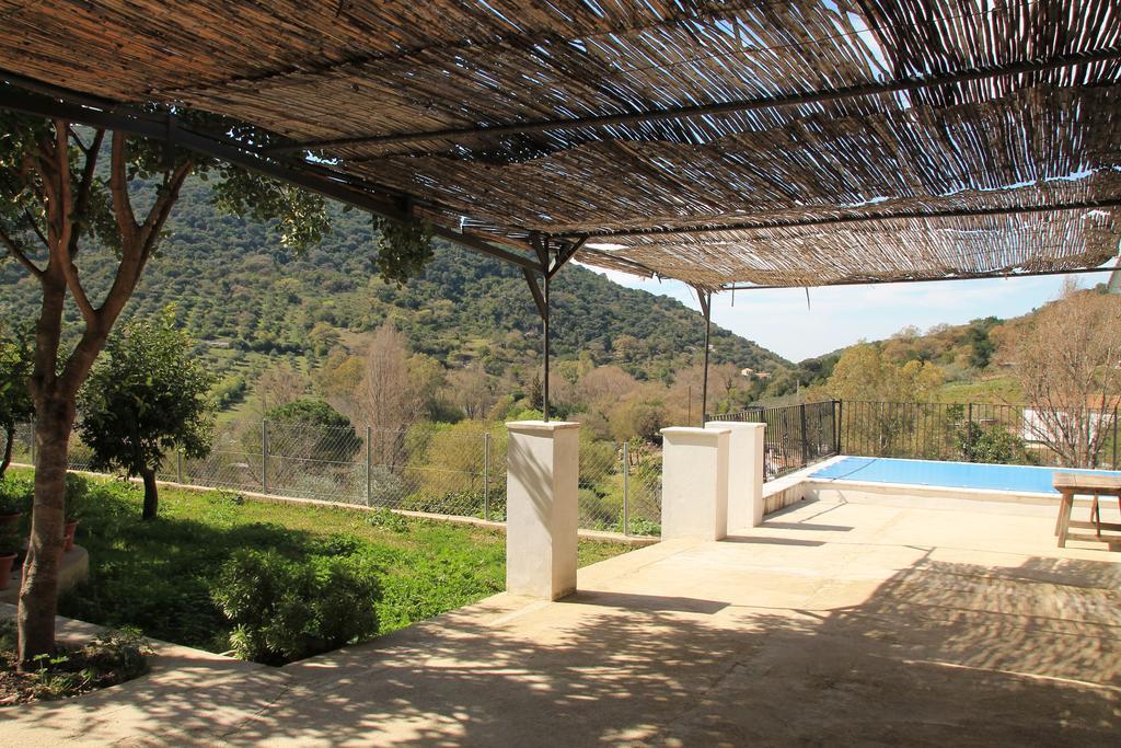 La Fuente De El Nacimiento Guest House Benamahoma Bagian luar foto